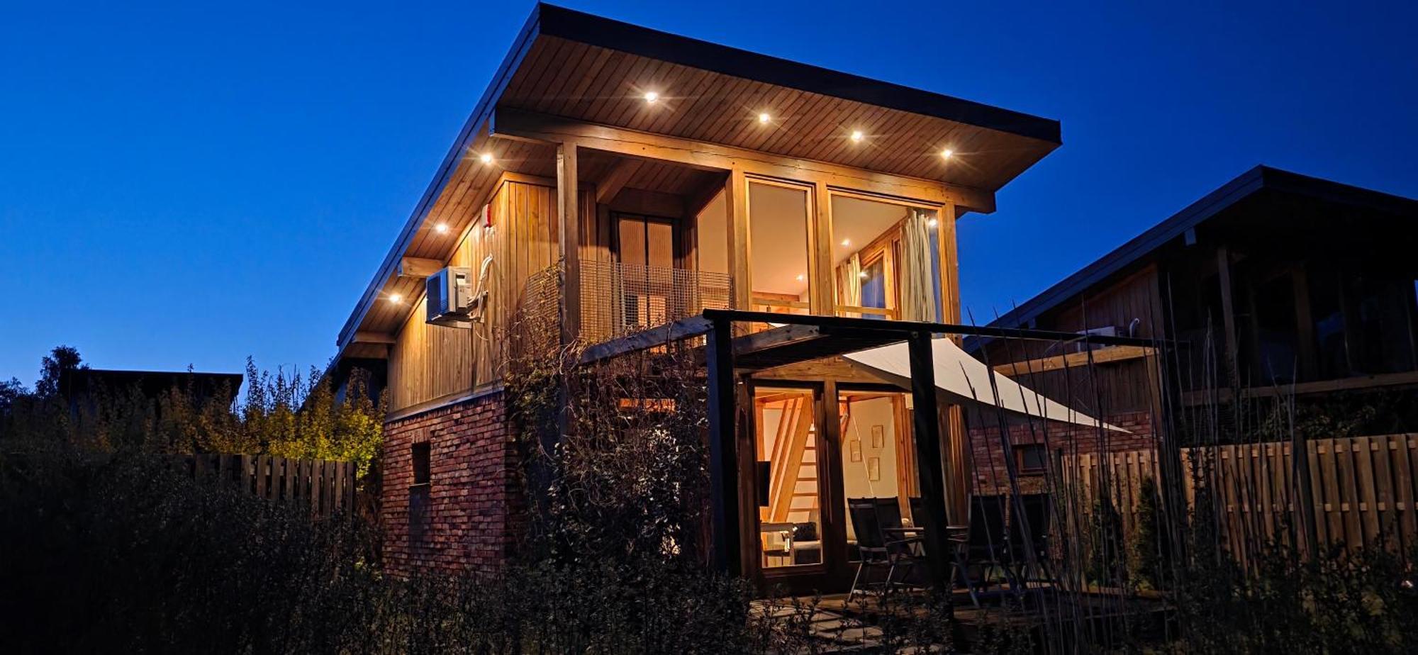Lodge Rezerwat Sauna - Balia - Hot Tube - Jacuzzi - Basen - Klimatyzacja - Kominek *