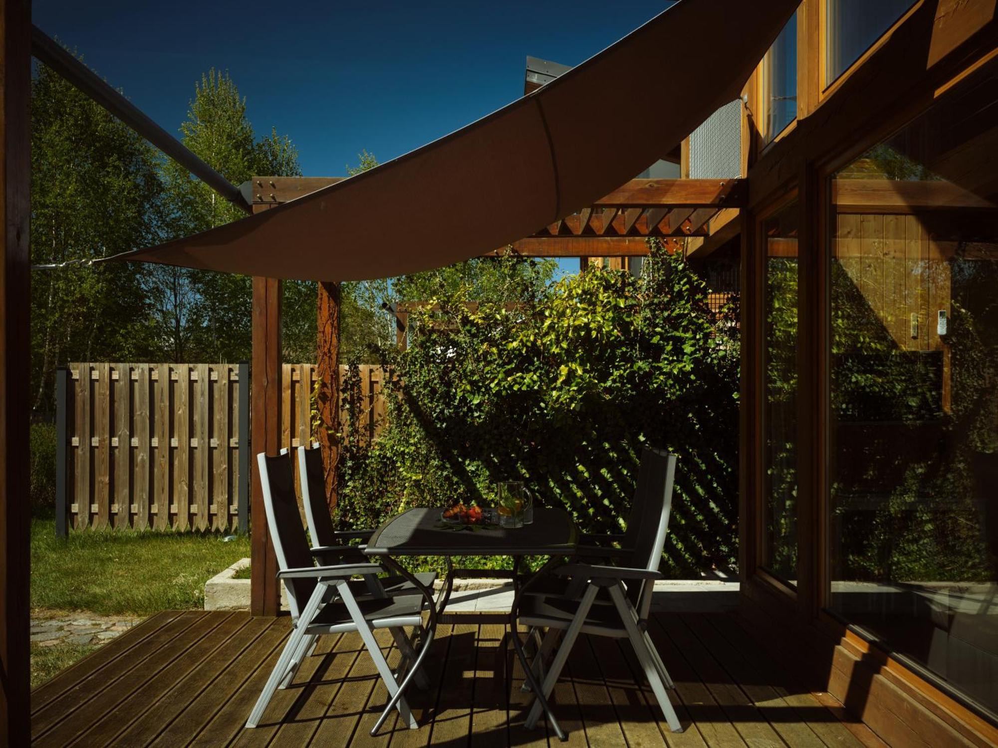 Rezerwat Sauna - Balia - Hot Tube - Jacuzzi - Basen - Klimatyzacja - Kominek Lodge Wielin