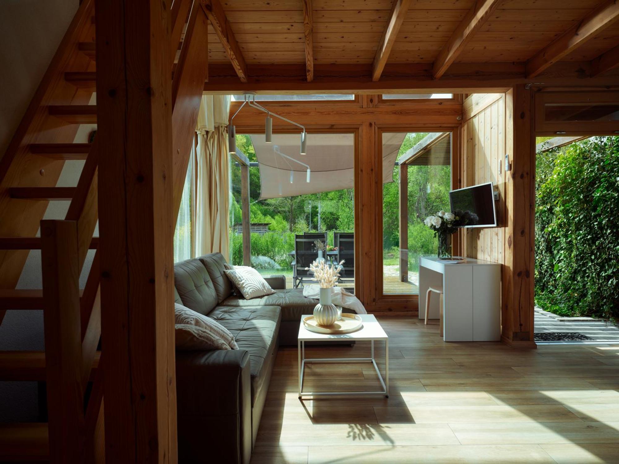 Lodge Rezerwat Sauna - Balia - Hot Tube - Jacuzzi - Basen - Klimatyzacja - Kominek *