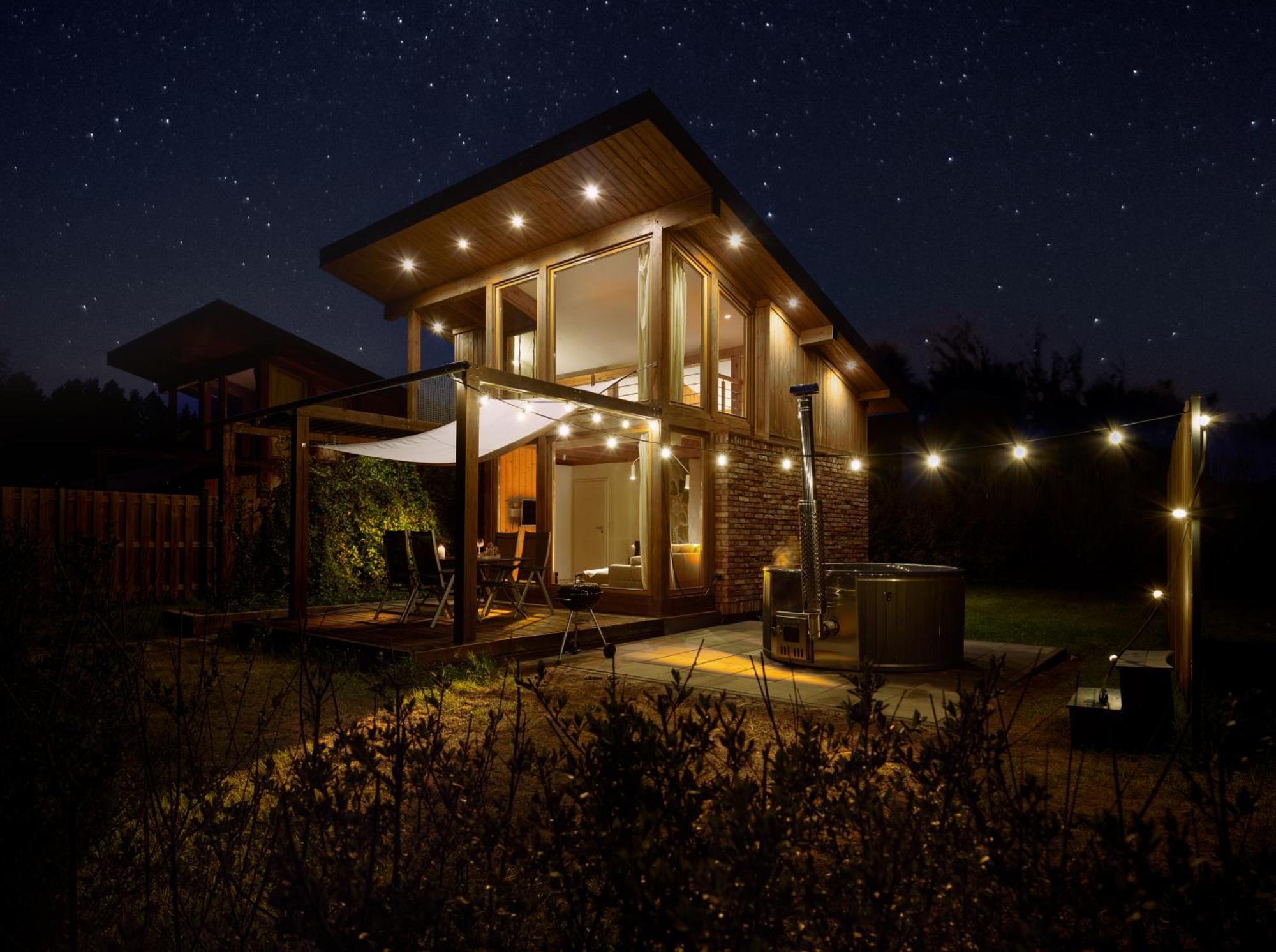 Rezerwat Sauna - Balia - Hot Tube - Jacuzzi - Basen - Klimatyzacja - Kominek Lodge Wielin