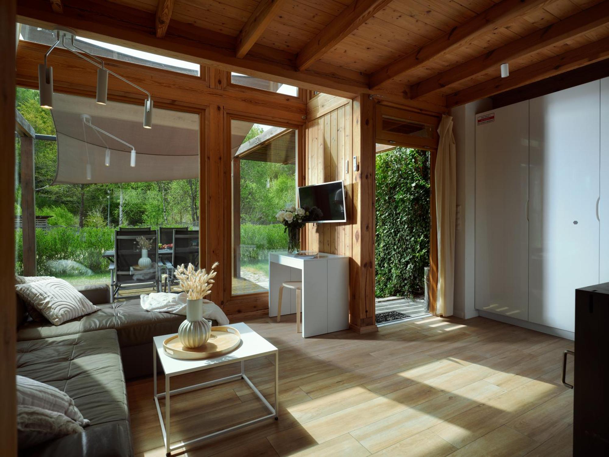 Lodge Rezerwat Sauna - Balia - Hot Tube - Jacuzzi - Basen - Klimatyzacja - Kominek Wielin