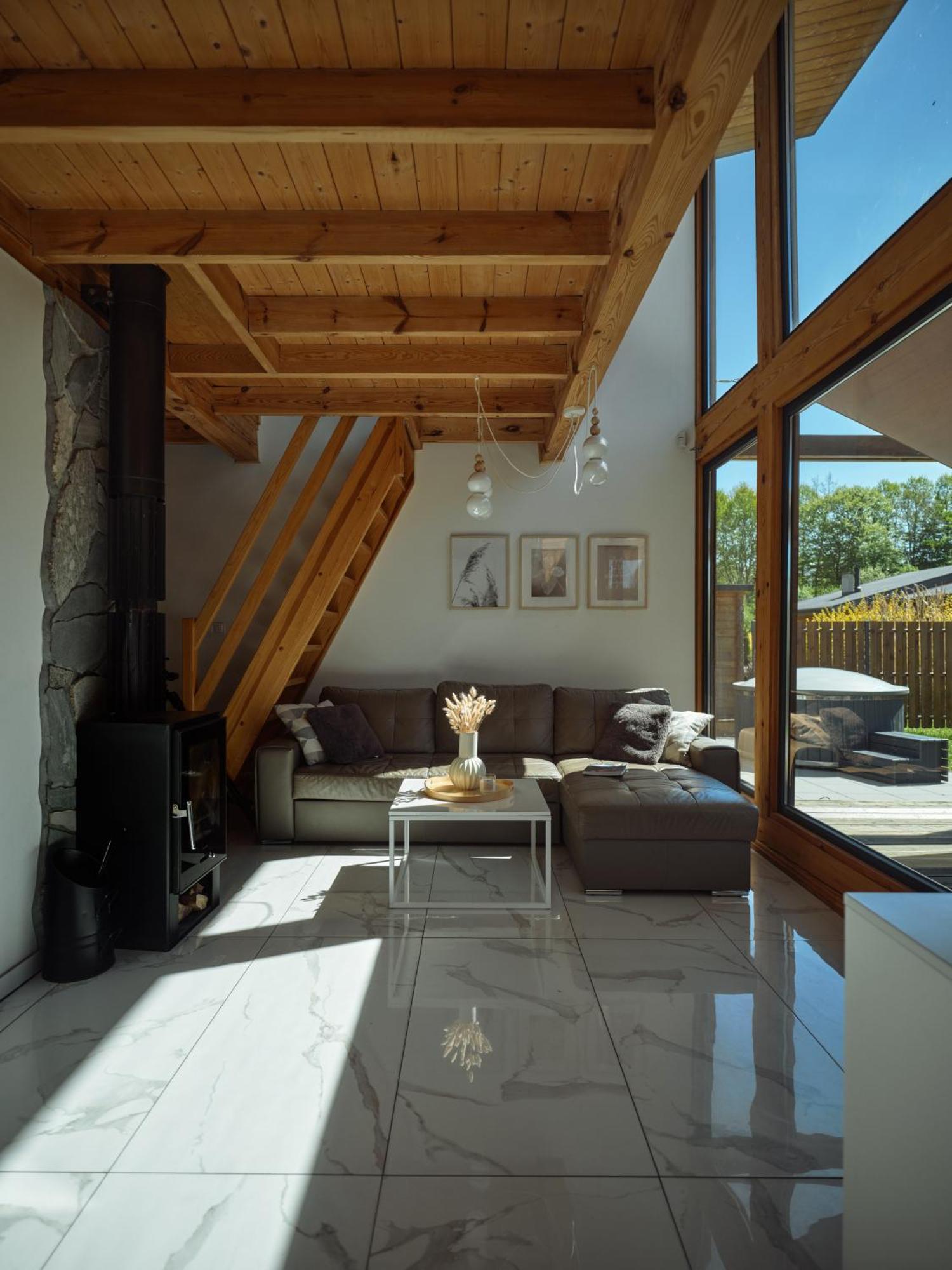 Lodge Rezerwat Sauna - Balia - Hot Tube - Jacuzzi - Basen - Klimatyzacja - Kominek *